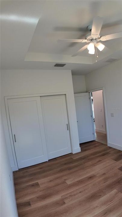 For Sale: $359,000 (3 beds, 2 baths, 1533 Square Feet)