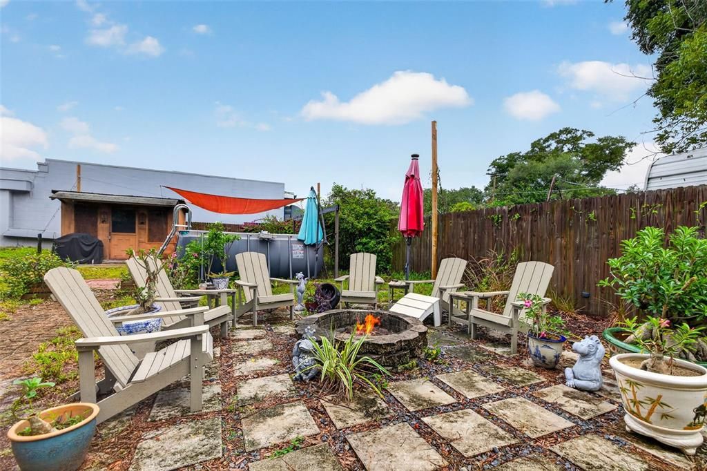 For Sale: $325,000 (3 beds, 1 baths, 1128 Square Feet)