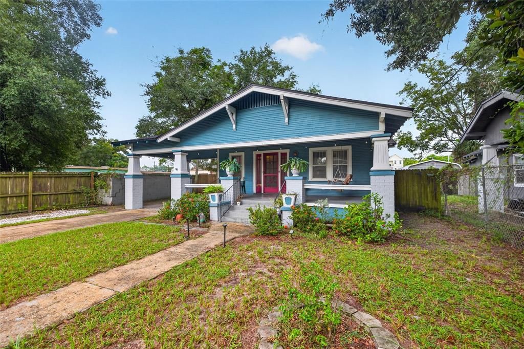 For Sale: $325,000 (3 beds, 1 baths, 1128 Square Feet)