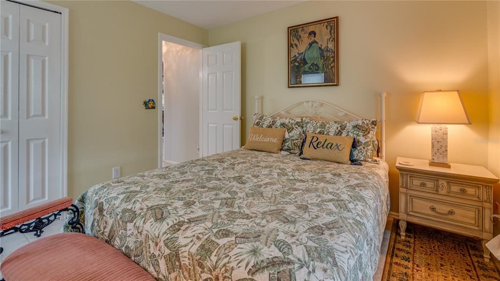 For Sale: $524,900 (4 beds, 2 baths, 1979 Square Feet)
