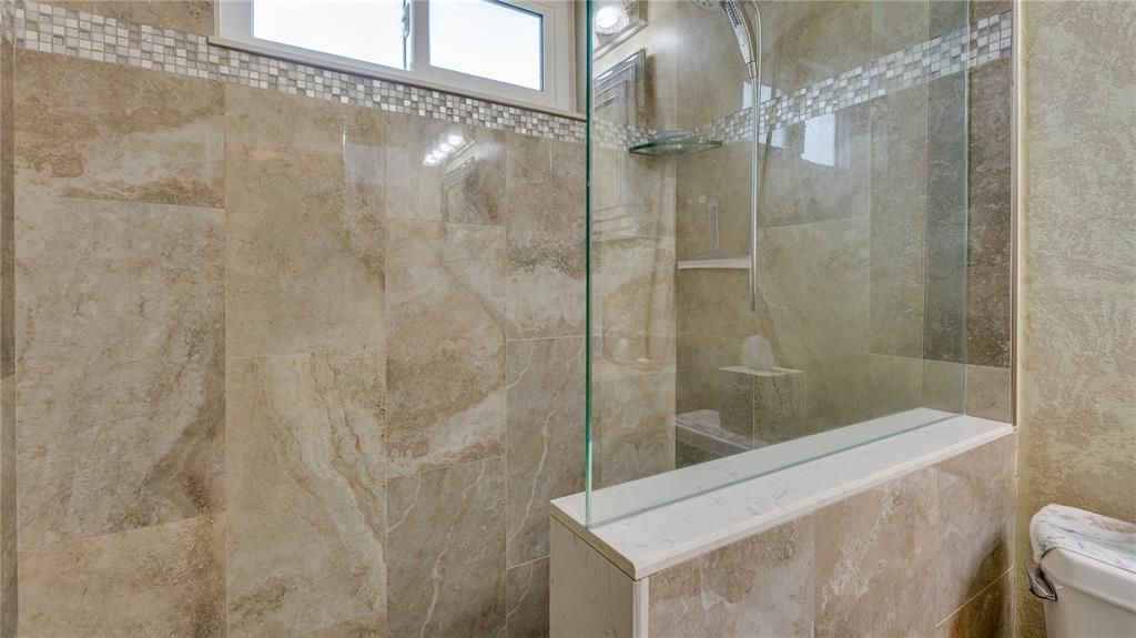 For Sale: $524,900 (4 beds, 2 baths, 1979 Square Feet)