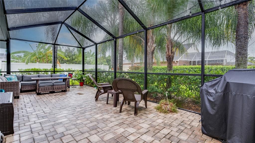 For Sale: $524,900 (4 beds, 2 baths, 1979 Square Feet)