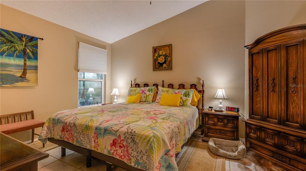 For Sale: $524,900 (4 beds, 2 baths, 1979 Square Feet)