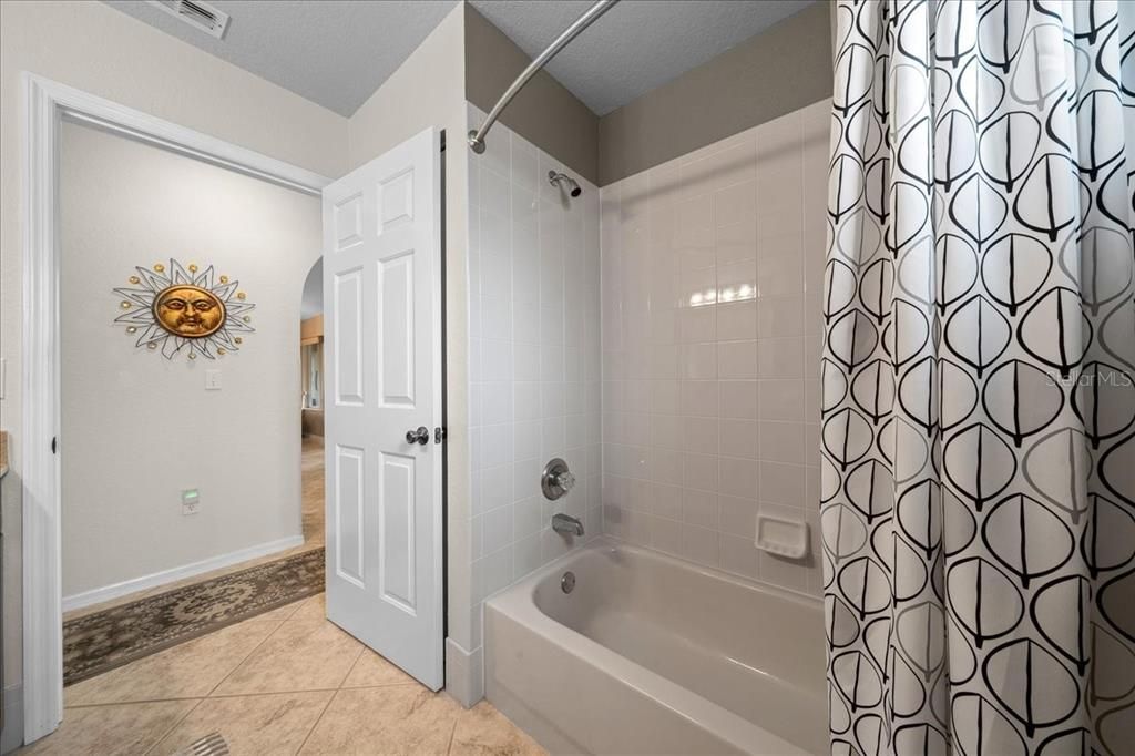 For Sale: $319,000 (3 beds, 2 baths, 2393 Square Feet)