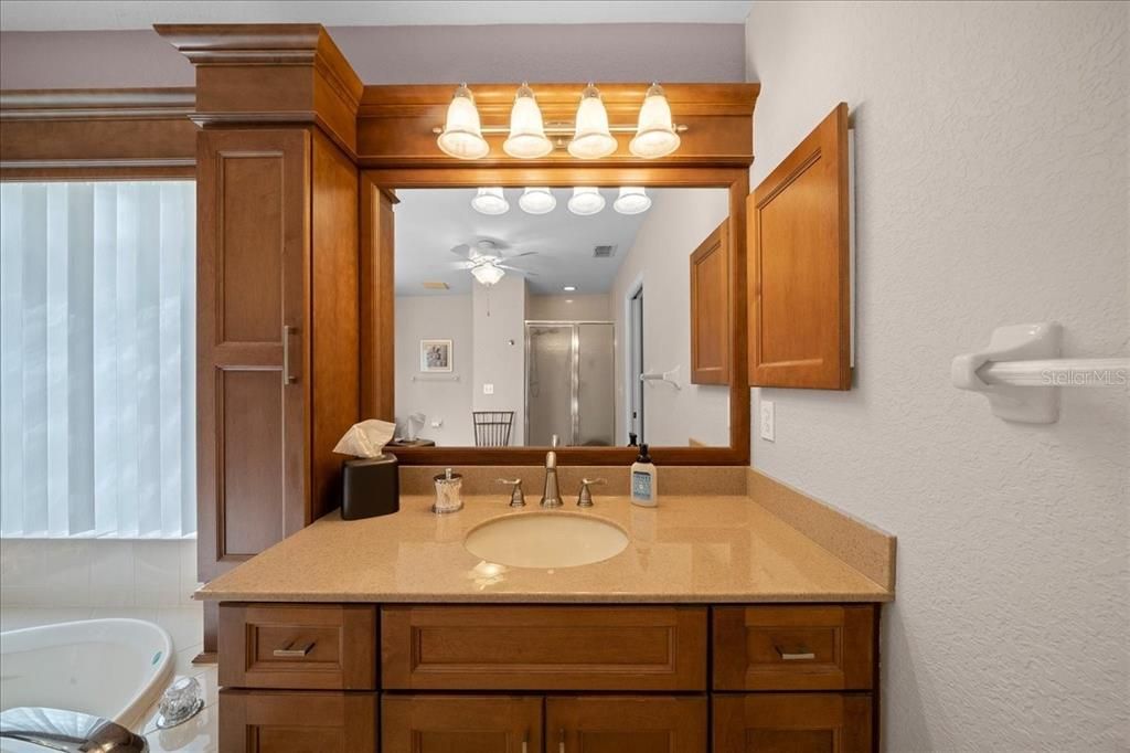 For Sale: $319,000 (3 beds, 2 baths, 2393 Square Feet)