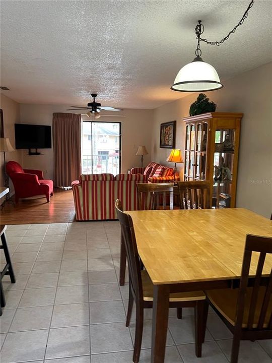 For Rent: $1,455 (2 beds, 2 baths, 1100 Square Feet)