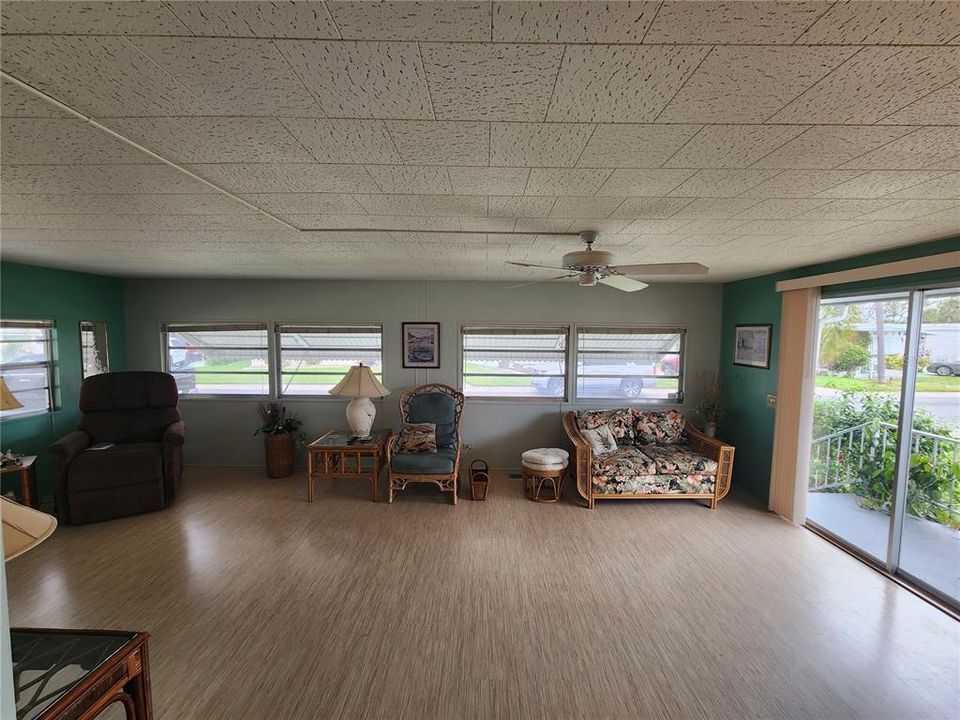 En Venta: $135,000 (2 camas, 2 baños, 1104 Pies cuadrados)