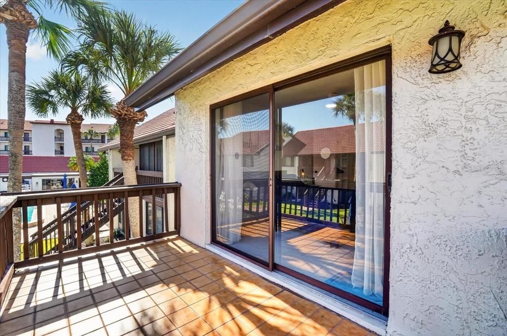 En Venta: $330,000 (2 camas, 1 baños, 1036 Pies cuadrados)