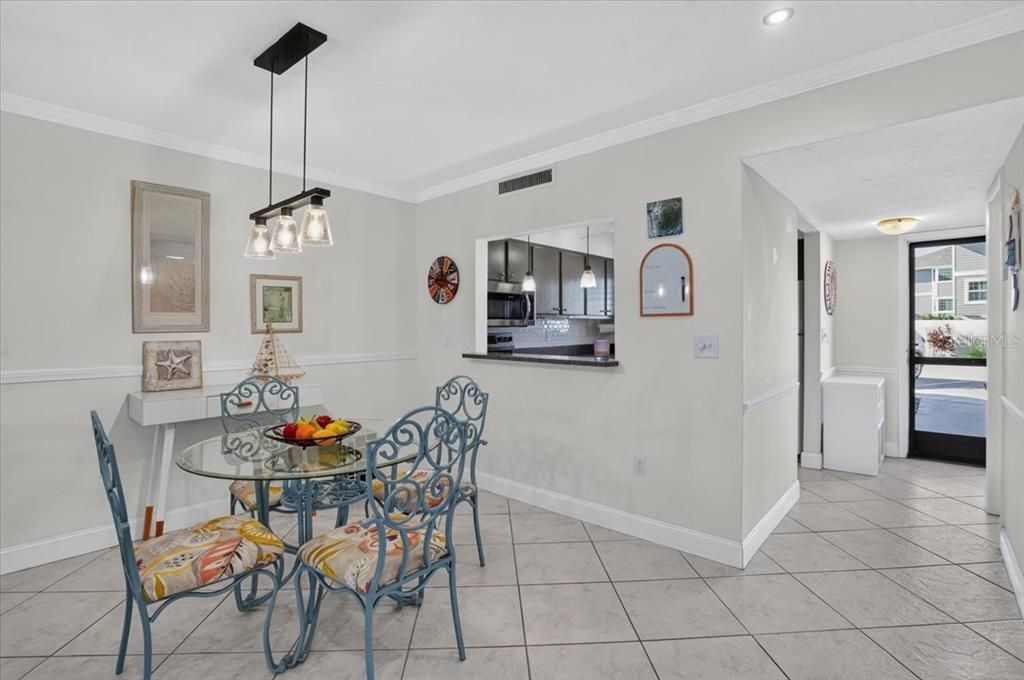 En Venta: $330,000 (2 camas, 1 baños, 1036 Pies cuadrados)