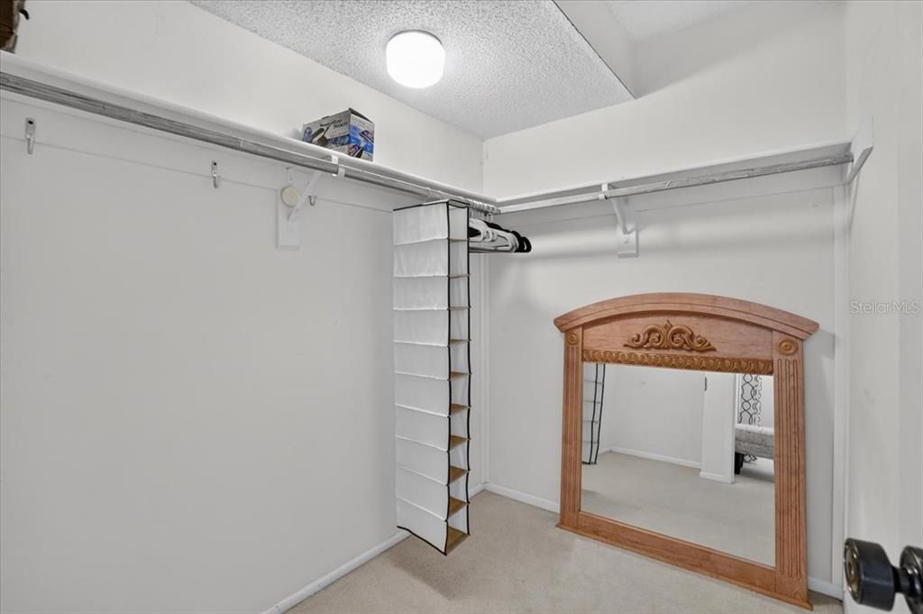 En Venta: $330,000 (2 camas, 1 baños, 1036 Pies cuadrados)