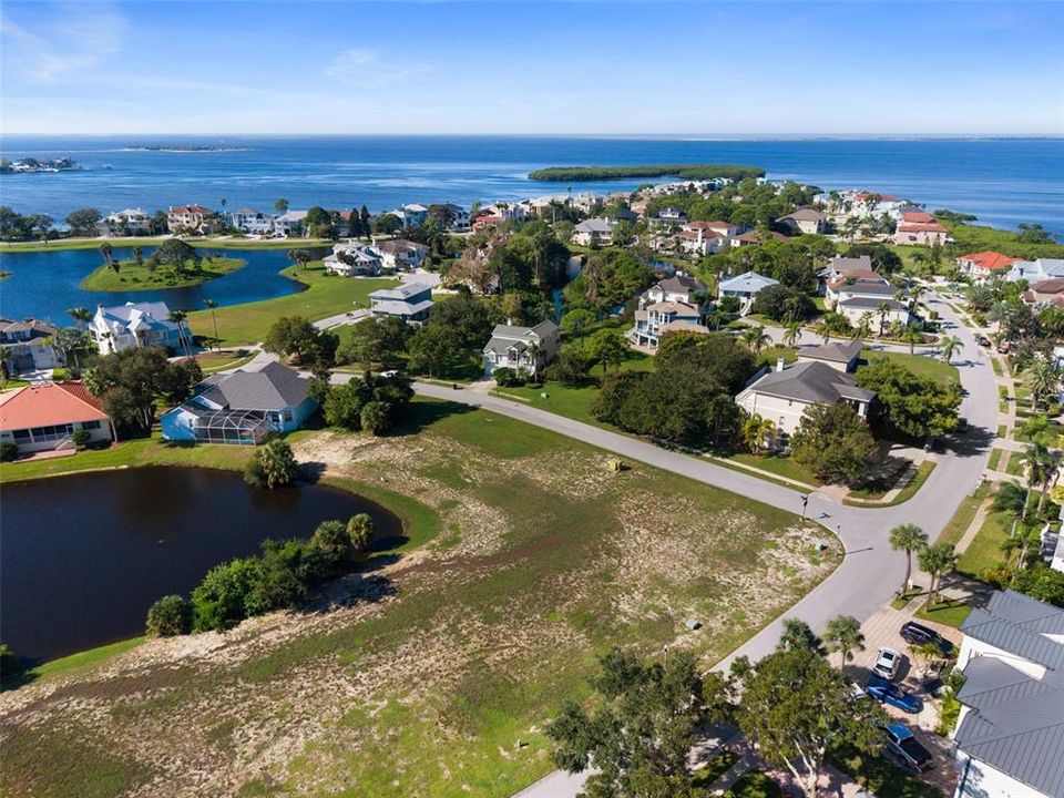 На продажу: $160,000 (0.26 acres)