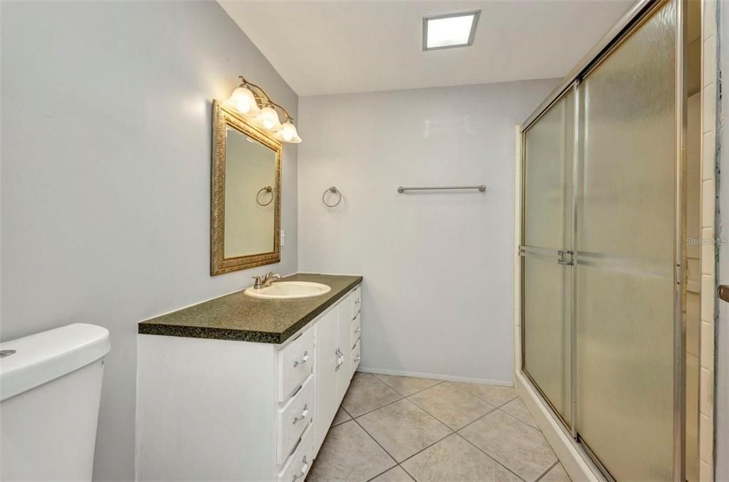 En Venta: $94,900 (2 camas, 2 baños, 1152 Pies cuadrados)