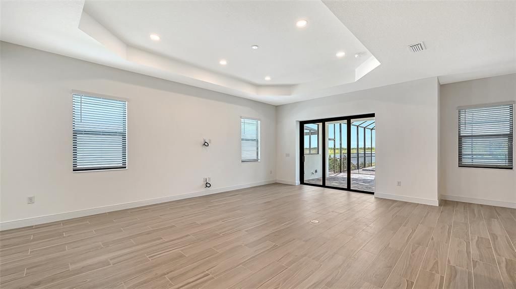For Sale: $799,990 (3 beds, 2 baths, 2309 Square Feet)