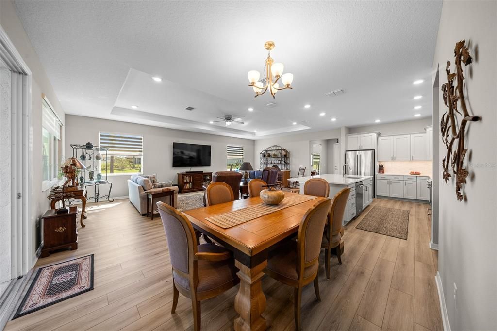 For Sale: $440,000 (2 beds, 2 baths, 2019 Square Feet)