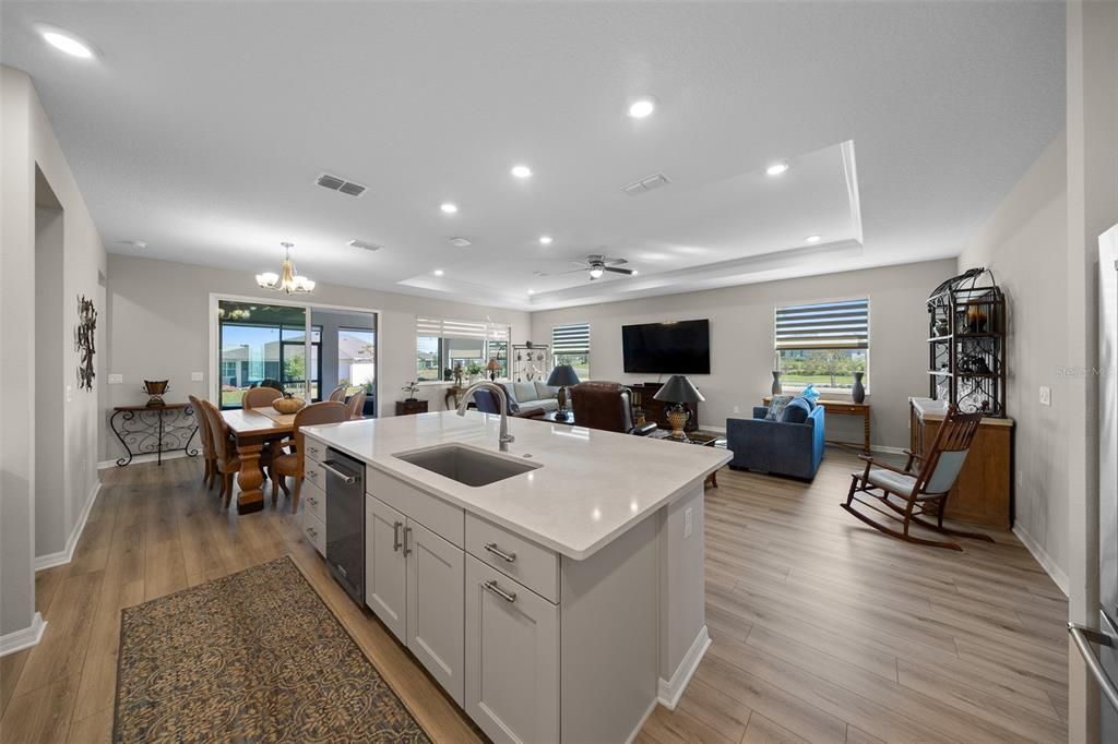 For Sale: $440,000 (2 beds, 2 baths, 2019 Square Feet)