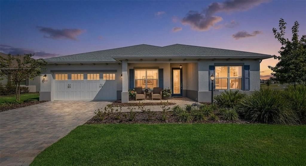 For Sale: $440,000 (2 beds, 2 baths, 2019 Square Feet)