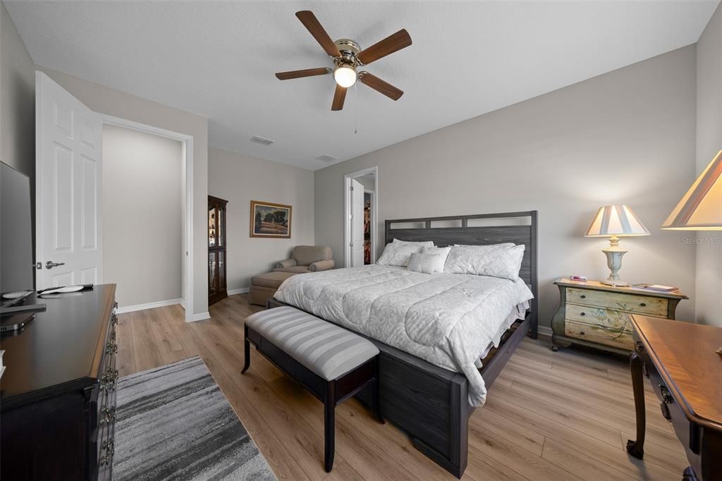 For Sale: $440,000 (2 beds, 2 baths, 2019 Square Feet)