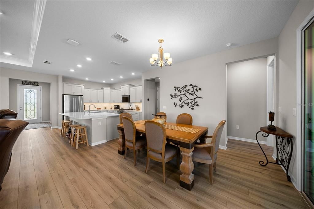 For Sale: $440,000 (2 beds, 2 baths, 2019 Square Feet)
