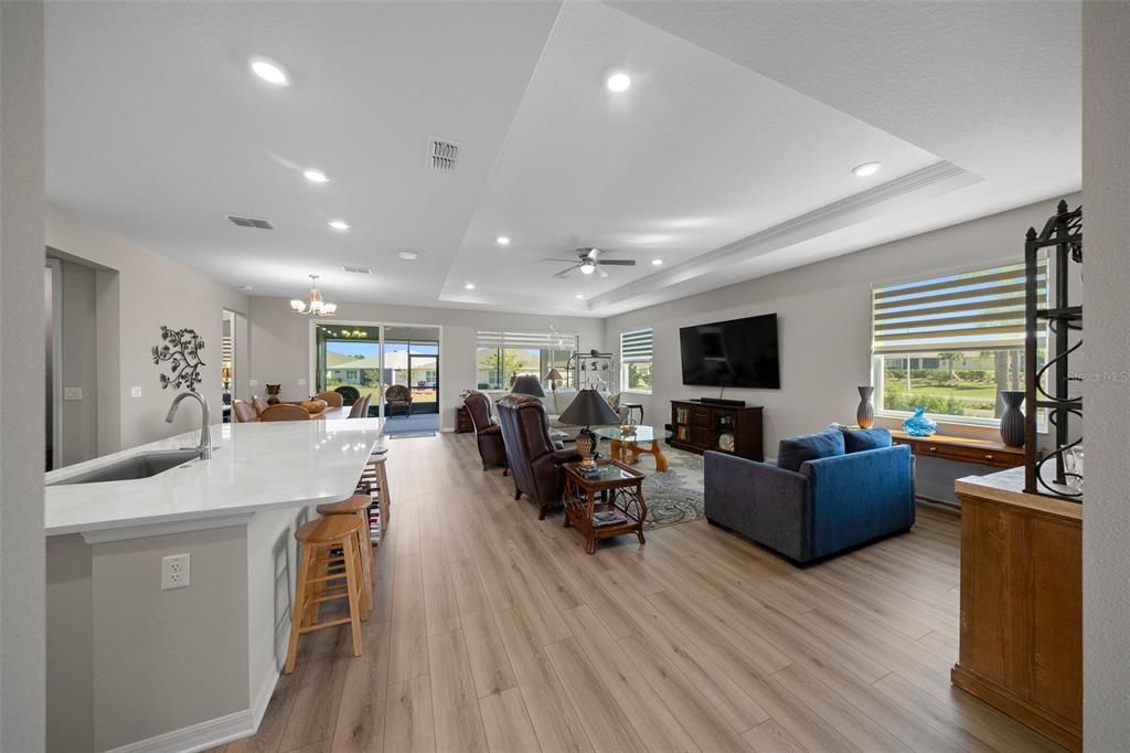 For Sale: $440,000 (2 beds, 2 baths, 2019 Square Feet)