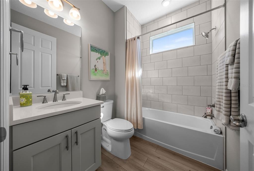 For Sale: $440,000 (2 beds, 2 baths, 2019 Square Feet)