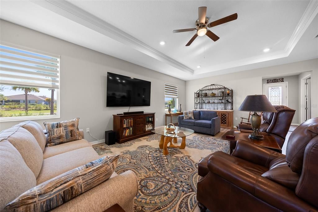 For Sale: $440,000 (2 beds, 2 baths, 2019 Square Feet)