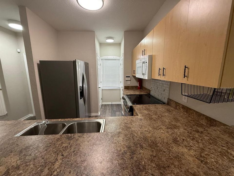 На продажу: $165,000 (3 спален, 2 ванн, 1218 Квадратных фут)