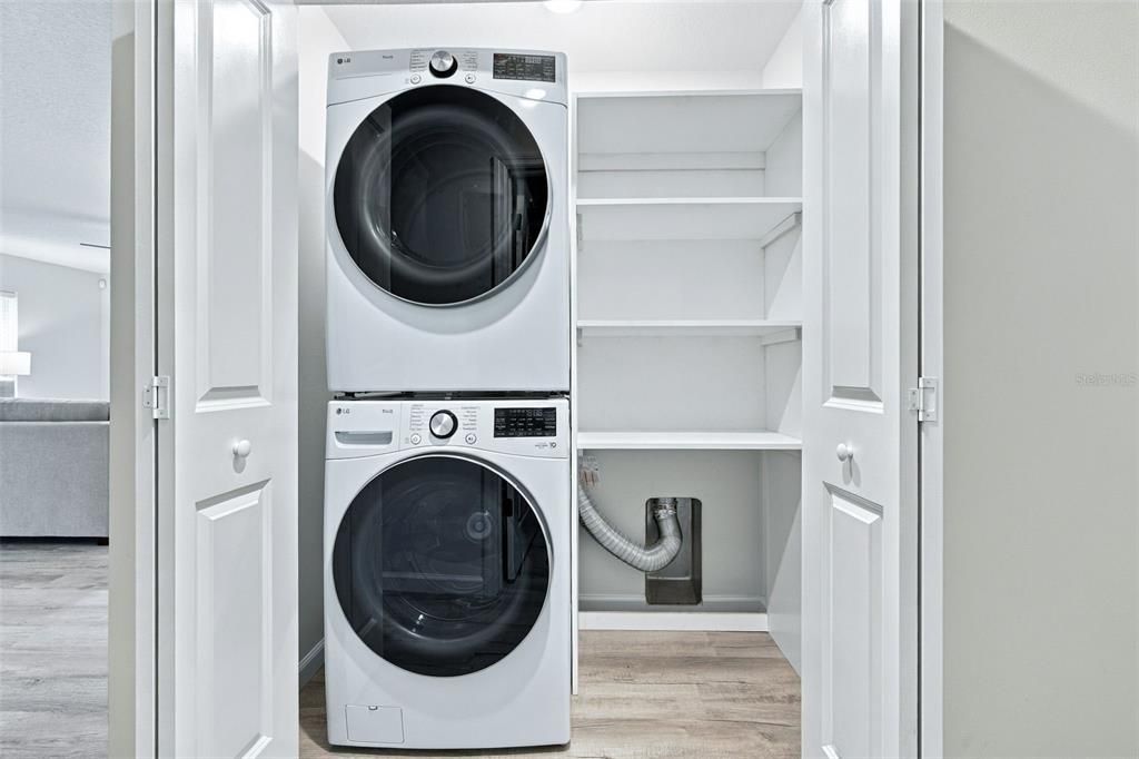 На продажу: $309,000 (3 спален, 2 ванн, 1416 Квадратных фут)