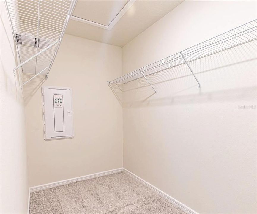 В аренду: $1,995 (3 спален, 2 ванн, 1699 Квадратных фут)