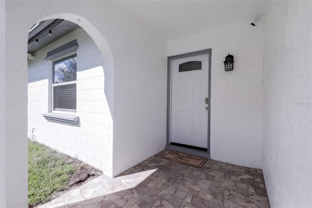 En Venta: $338,000 (4 camas, 2 baños, 1385 Pies cuadrados)