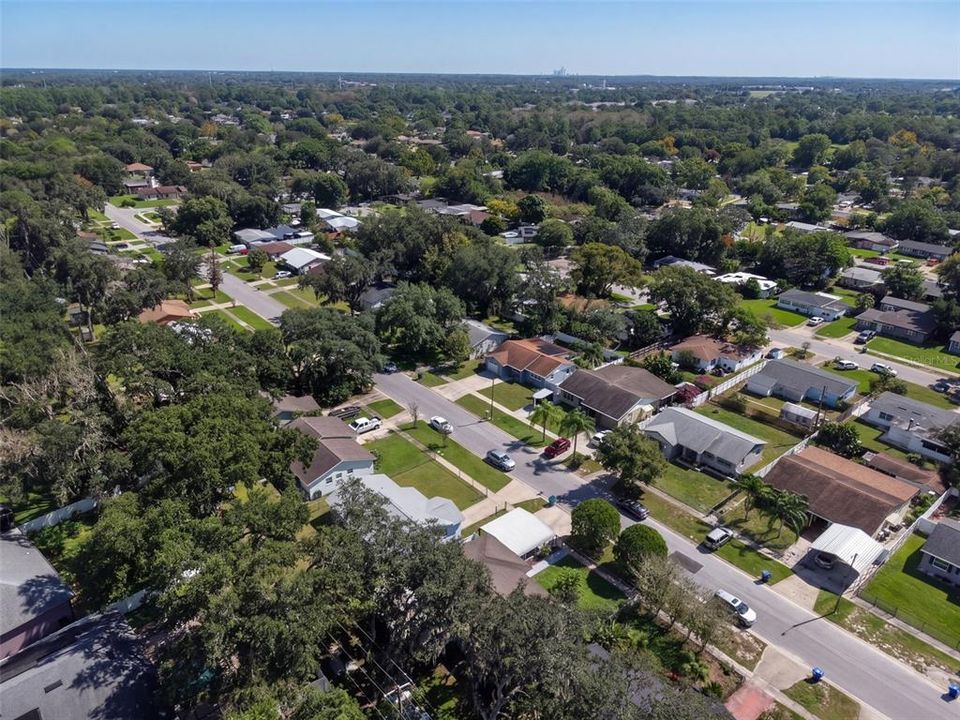 En Venta: $338,000 (4 camas, 2 baños, 1385 Pies cuadrados)