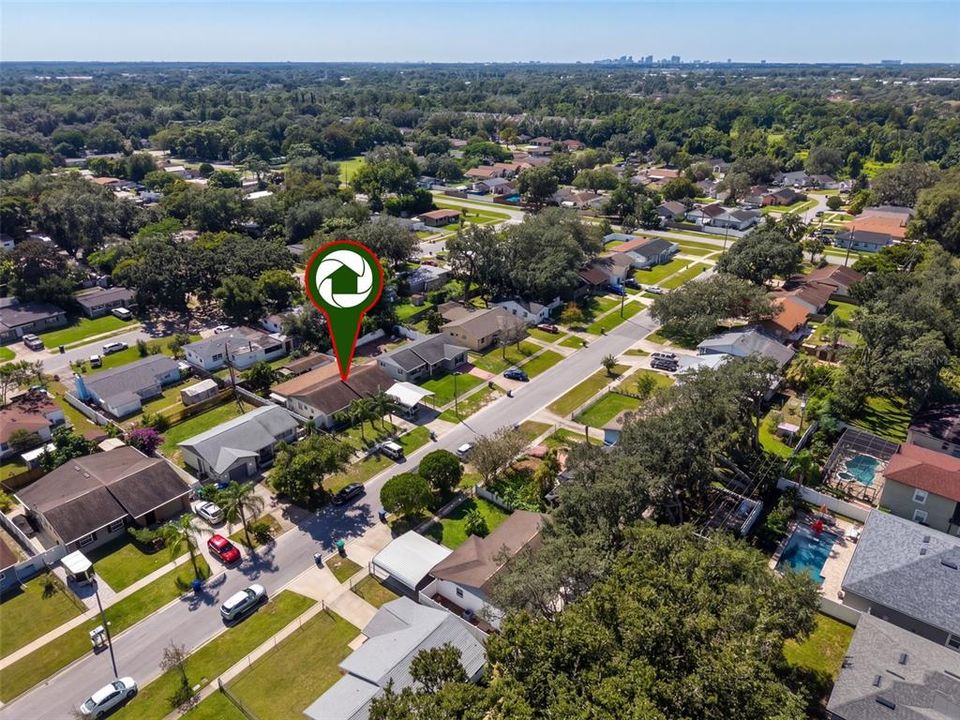 En Venta: $338,000 (4 camas, 2 baños, 1385 Pies cuadrados)