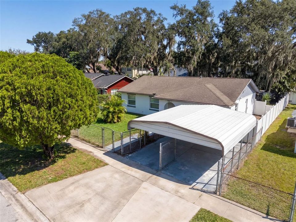 En Venta: $338,000 (4 camas, 2 baños, 1385 Pies cuadrados)