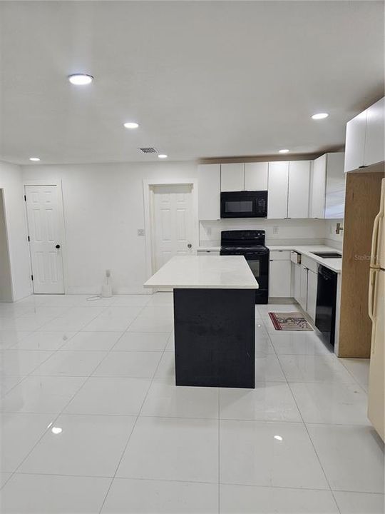 En Venta: $565,000 (4 camas, 5 baños, 1848 Pies cuadrados)