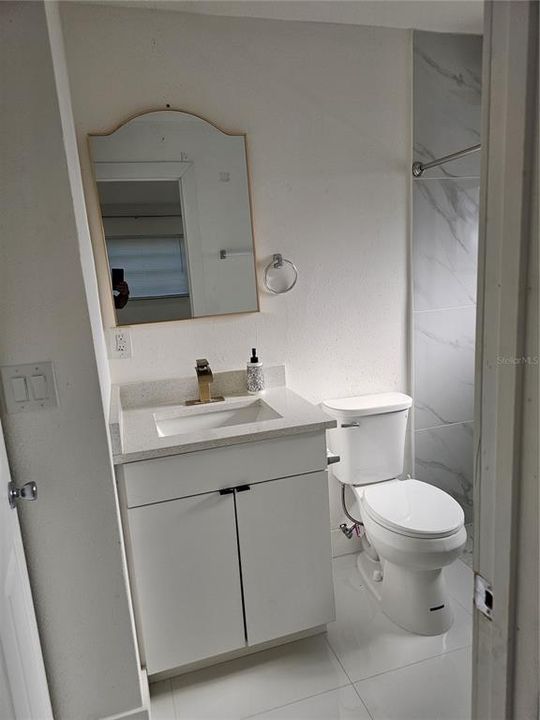 En Venta: $565,000 (4 camas, 5 baños, 1848 Pies cuadrados)