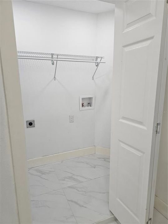 En Venta: $565,000 (4 camas, 5 baños, 1848 Pies cuadrados)