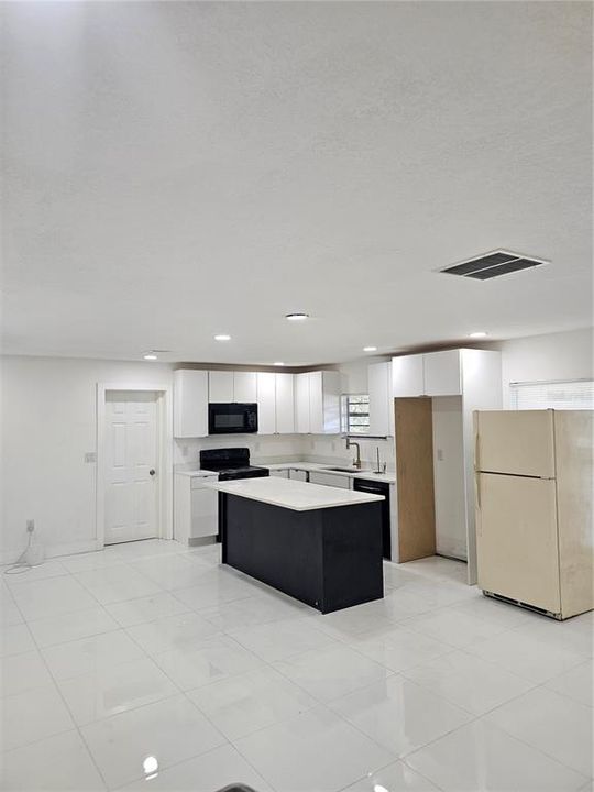 En Venta: $565,000 (4 camas, 5 baños, 1848 Pies cuadrados)