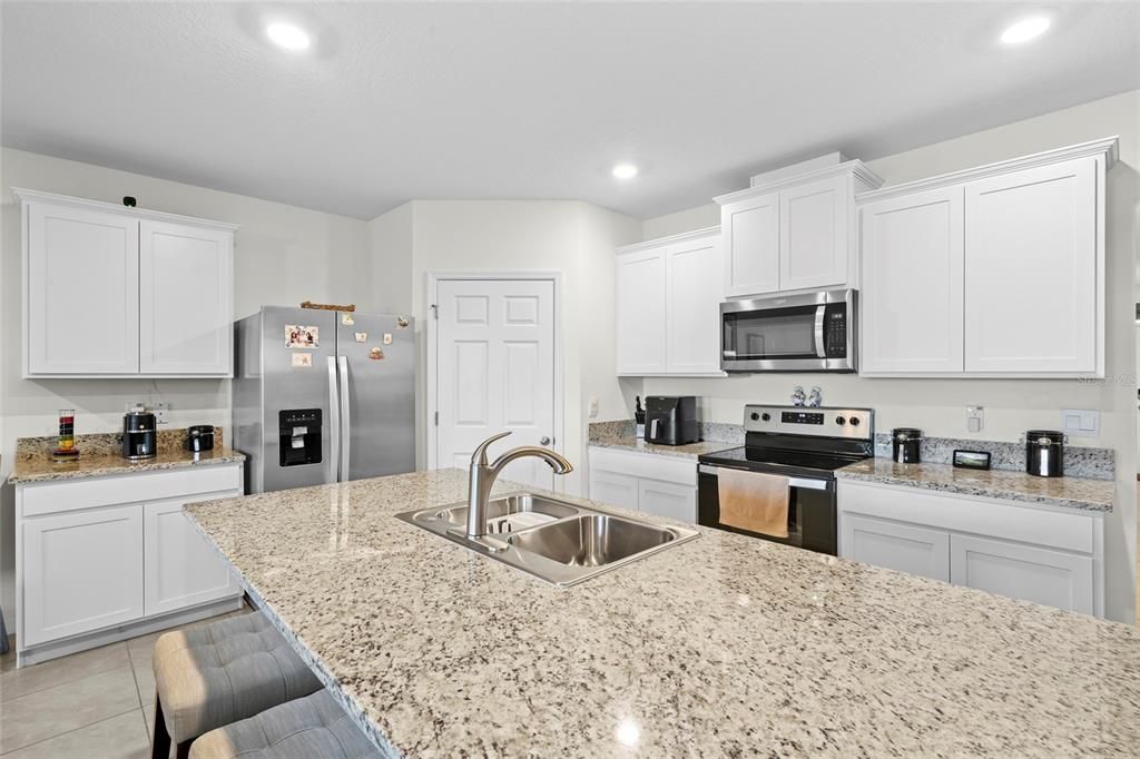 En Venta: $349,999 (4 camas, 2 baños, 1830 Pies cuadrados)