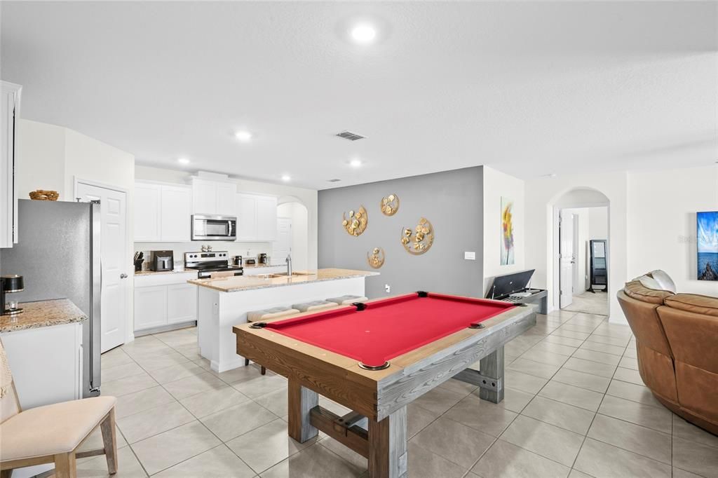 En Venta: $349,999 (4 camas, 2 baños, 1830 Pies cuadrados)