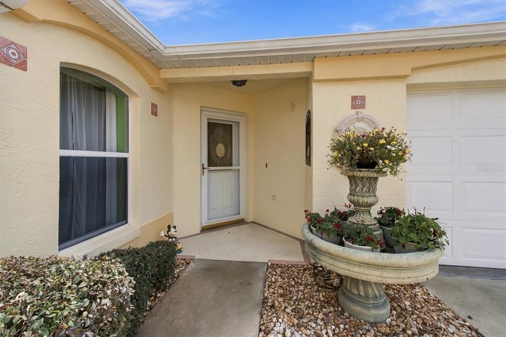 For Sale: $319,900 (2 beds, 2 baths, 1146 Square Feet)