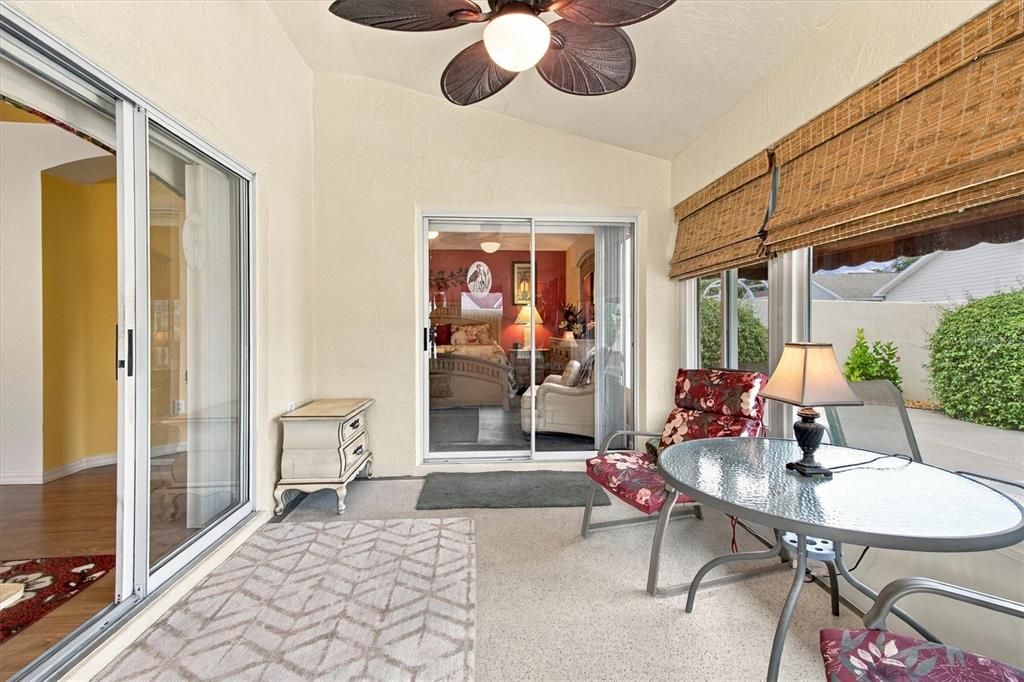 For Sale: $319,900 (2 beds, 2 baths, 1146 Square Feet)
