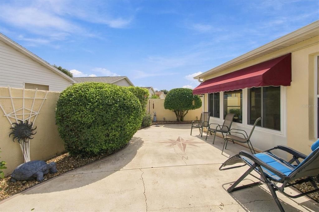 For Sale: $319,900 (2 beds, 2 baths, 1146 Square Feet)
