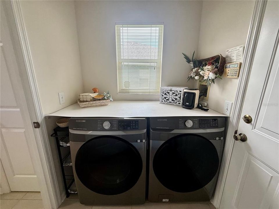 В аренду: $3,950 (3 спален, 2 ванн, 1637 Квадратных фут)