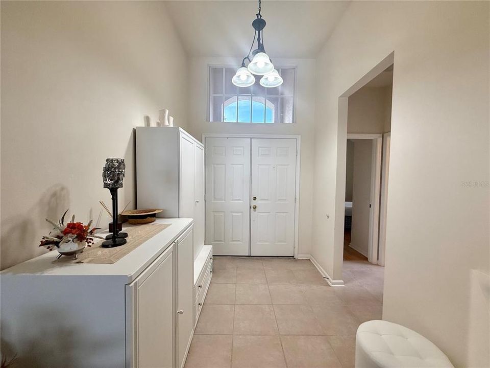 В аренду: $3,950 (3 спален, 2 ванн, 1637 Квадратных фут)