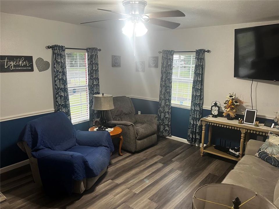 En Venta: $324,900 (3 camas, 2 baños, 1344 Pies cuadrados)