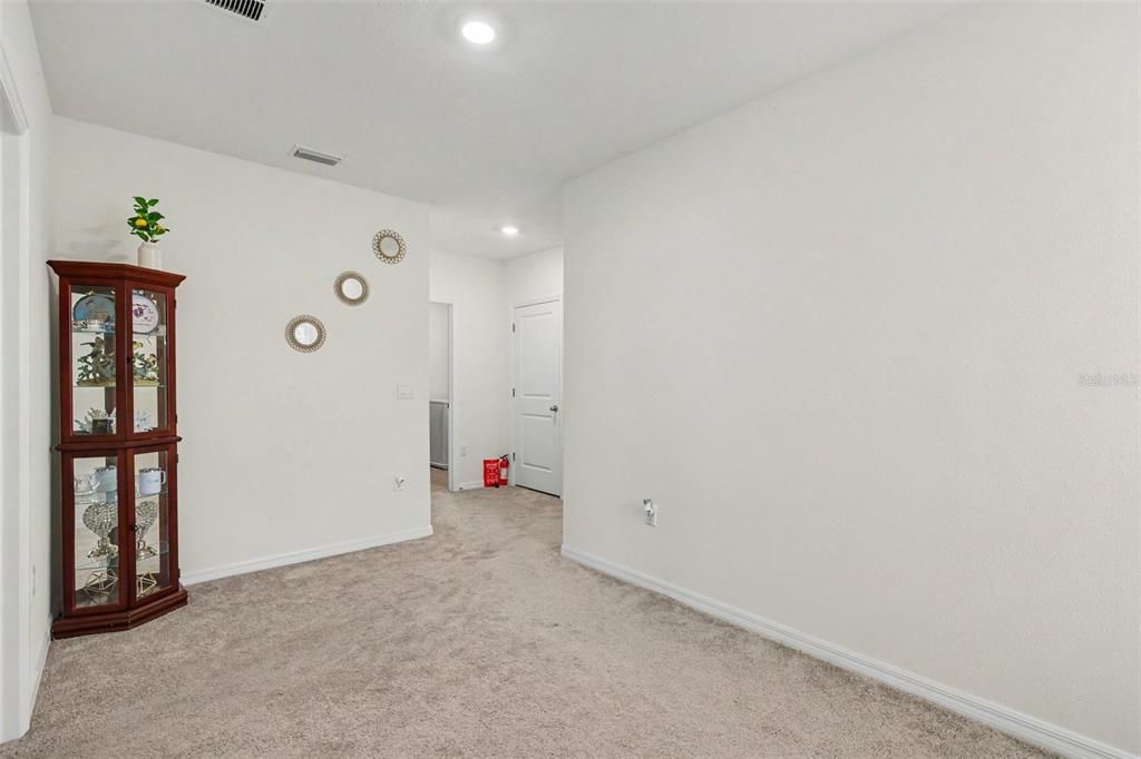 En Venta: $420,000 (5 camas, 3 baños, 2522 Pies cuadrados)