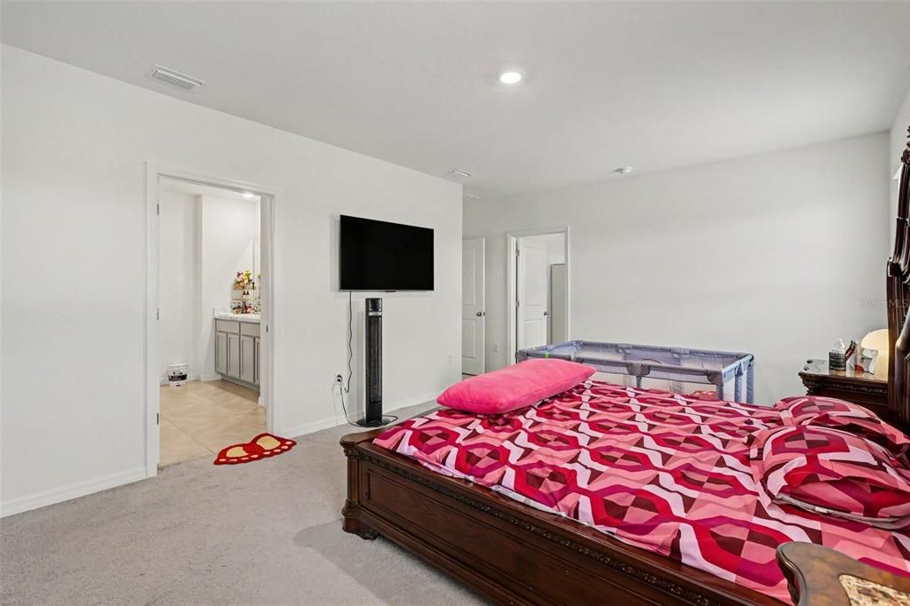 En Venta: $420,000 (5 camas, 3 baños, 2522 Pies cuadrados)