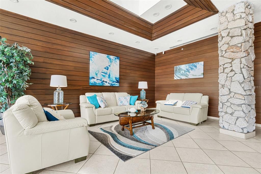 En Venta: $469,000 (2 camas, 2 baños, 1175 Pies cuadrados)