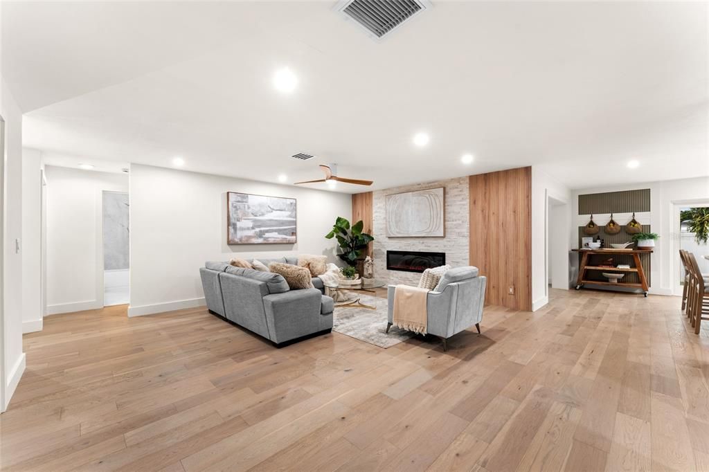 En Venta: $574,900 (4 camas, 2 baños, 1844 Pies cuadrados)
