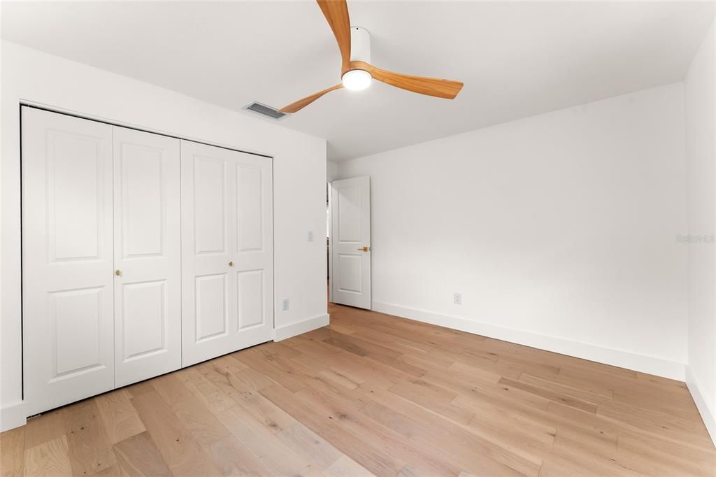 En Venta: $574,900 (4 camas, 2 baños, 1844 Pies cuadrados)