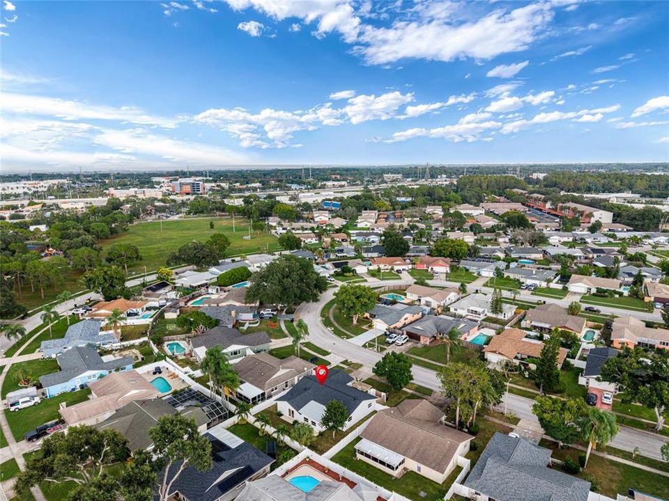 En Venta: $574,900 (4 camas, 2 baños, 1844 Pies cuadrados)